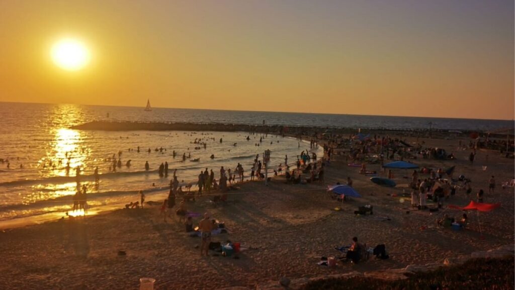 חוף תל ברוך - בילוי באחד החופים המובילים בתל אביב